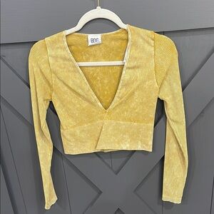 BDG Distressed Yellow Long Sleeve Cropped Knit Top L